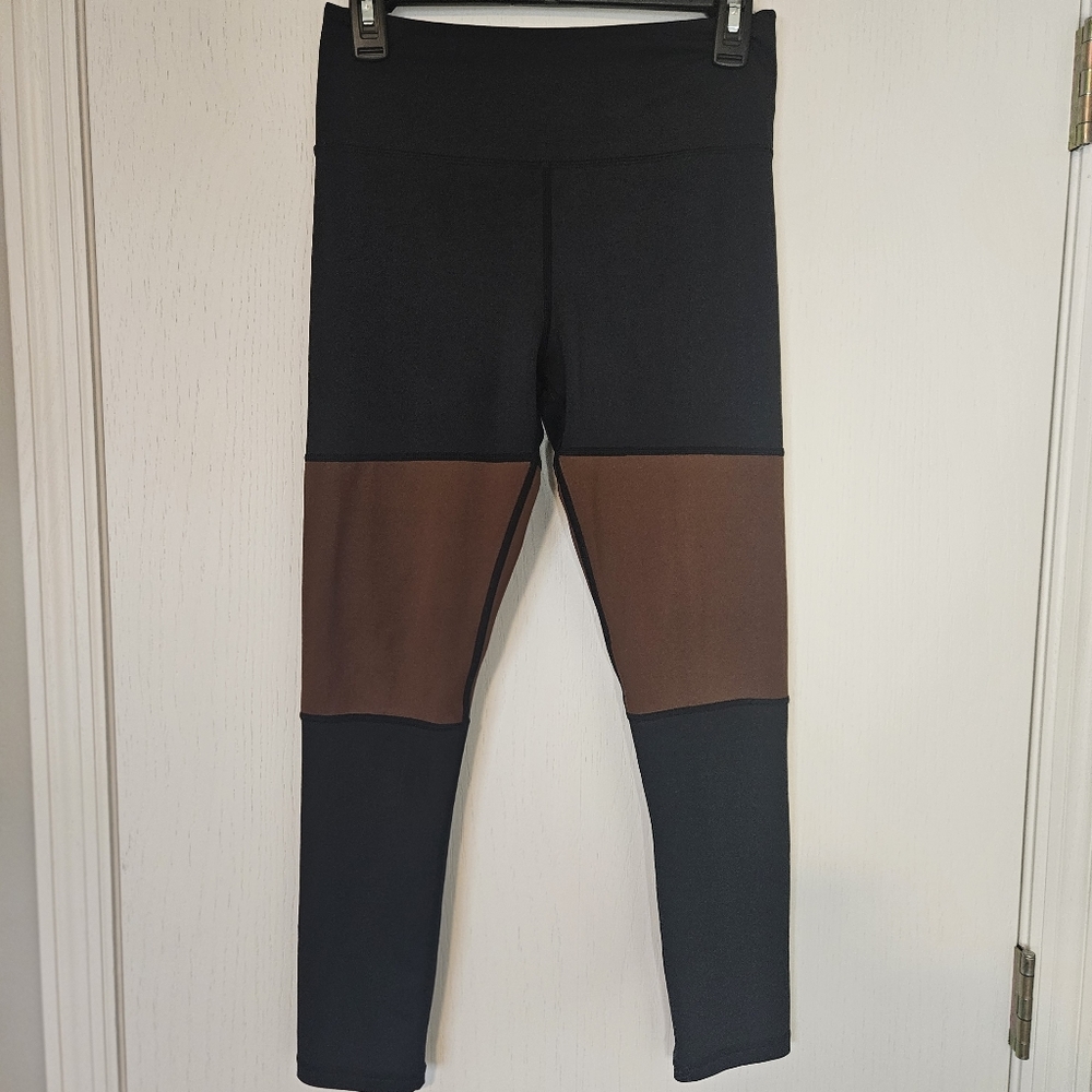 Zyia Mocha Block Leggings